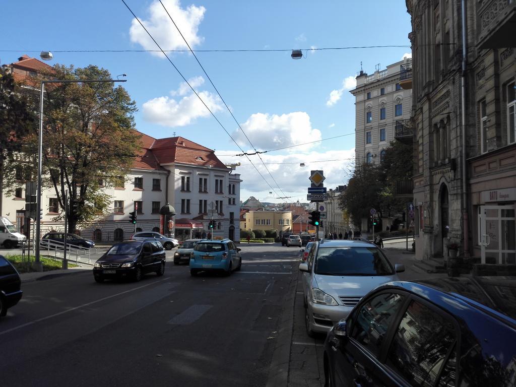 Bomb Shelter Apartment VNO Szoba fotó