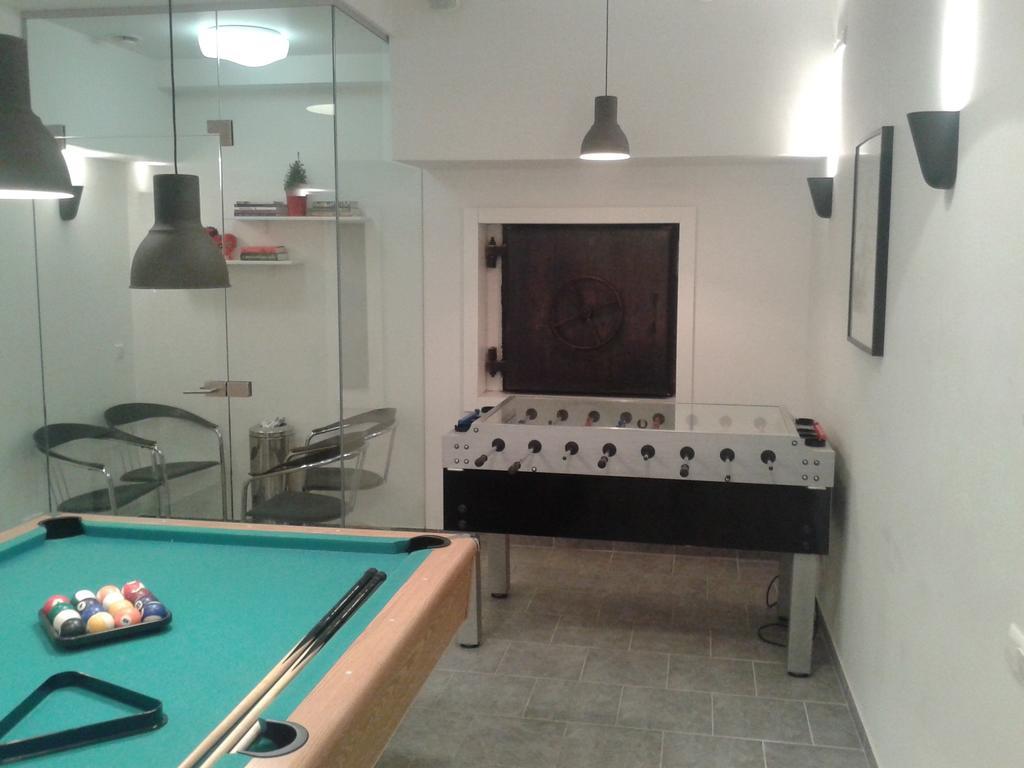 Bomb Shelter Apartment VNO Szoba fotó